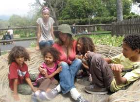 raw food communities Jinjee and her children